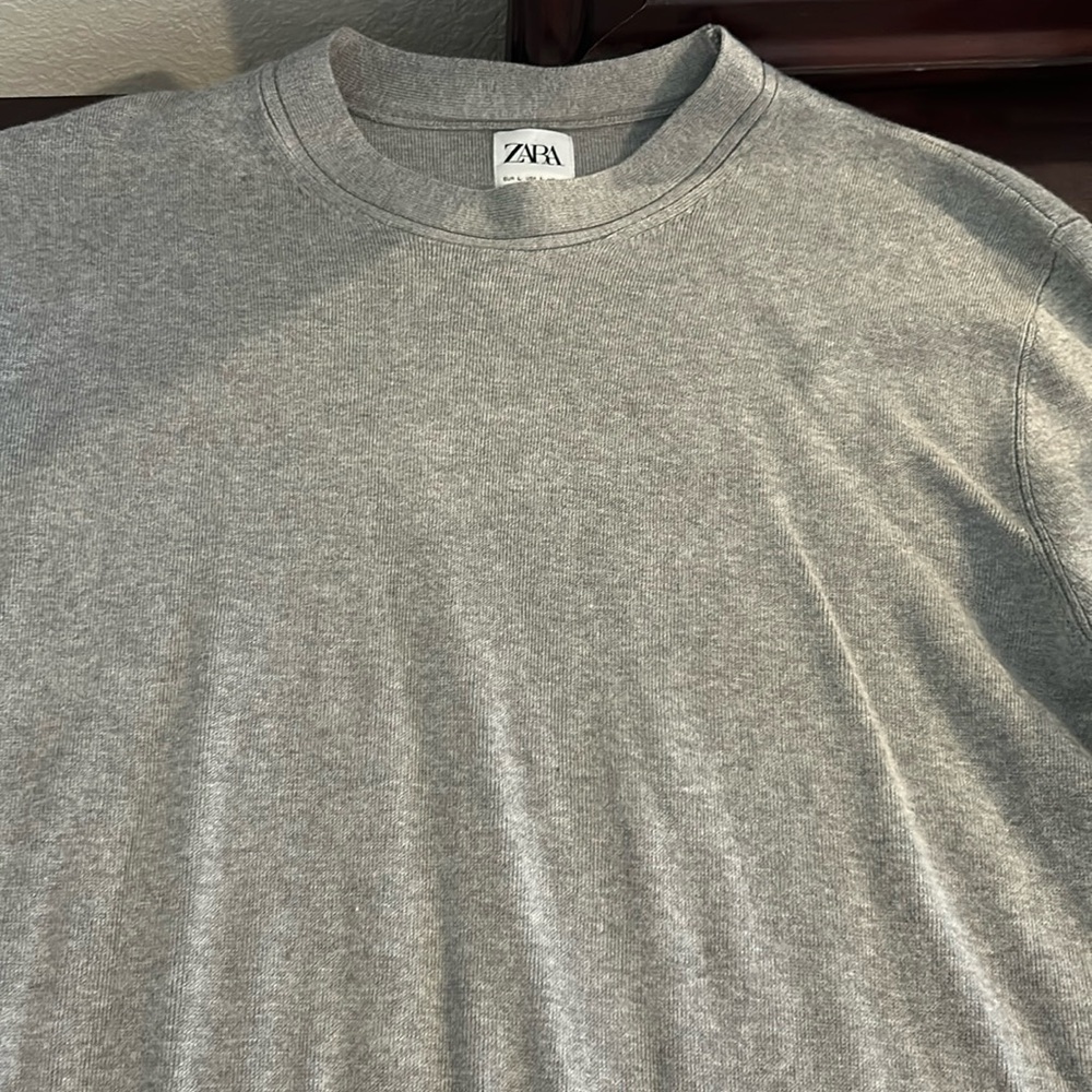 Zara women’s large sweater
